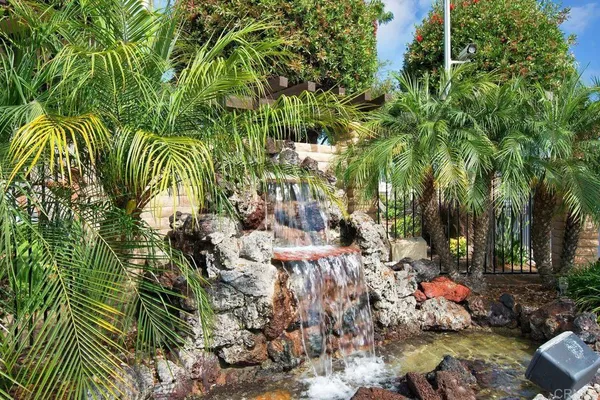 $305,000 | 1600 East Vista Way, Unit 21, Vista, CA 92084