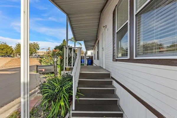 $305,000 | 1600 East Vista Way, Unit 21, Vista, CA 92084