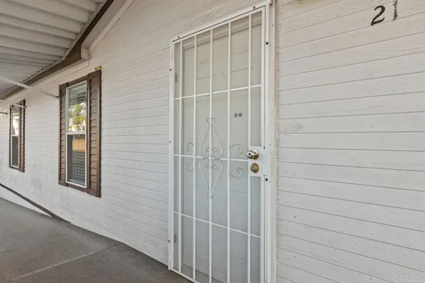 $305,000 | 1600 East Vista Way, Unit 21, Vista, CA 92084