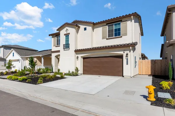 $739,999 | 2160 Enchantment Drive, Manteca, CA 95337