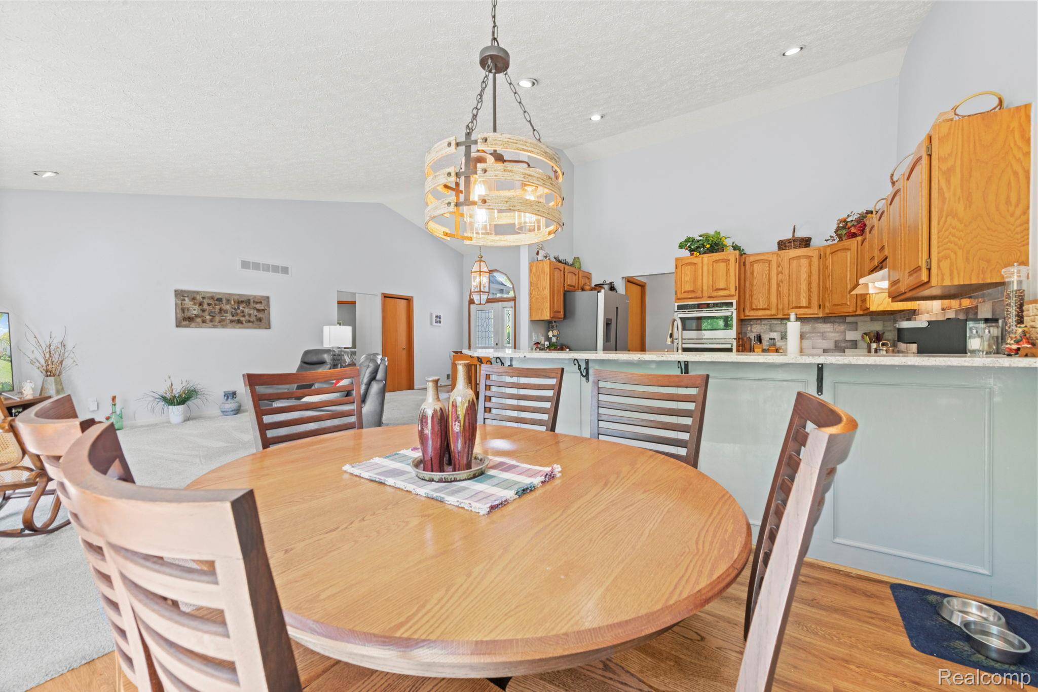 6687 Ridgeview Drive Clarkston, MI 48346 - Photo 17 of 41