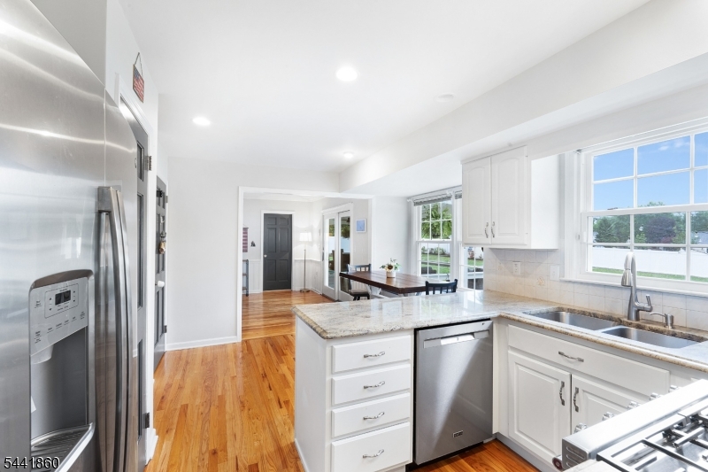38 River Bend Road Clinton, NJ 08809 - Photo 8 of 29