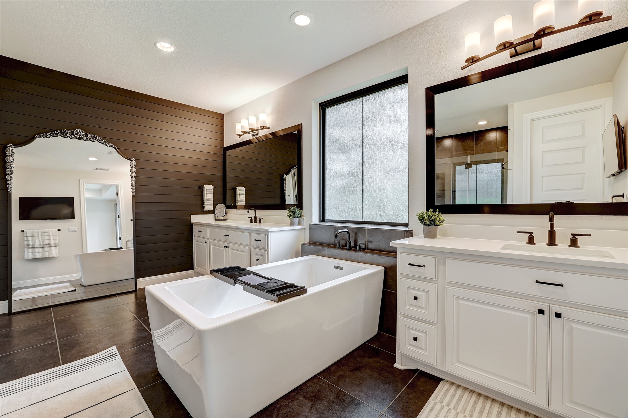 400 Flint Ridge Trail Georgetown, TX 78628 - Photo 3 of 40 Primary bathroom with two vanities