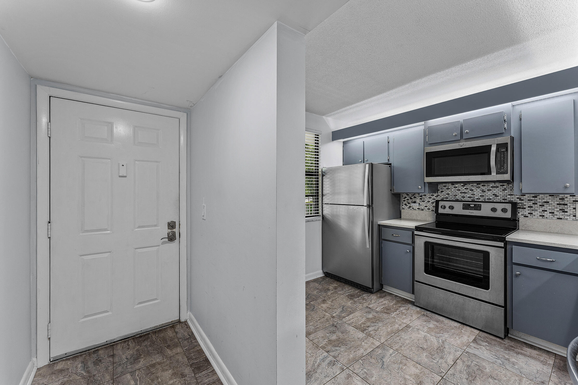 6097 Balboa Circle, Unit 202 Boca Raton, FL 33433 - Photo 6 of 34 12-6097 Balboa Cir 202-MLS