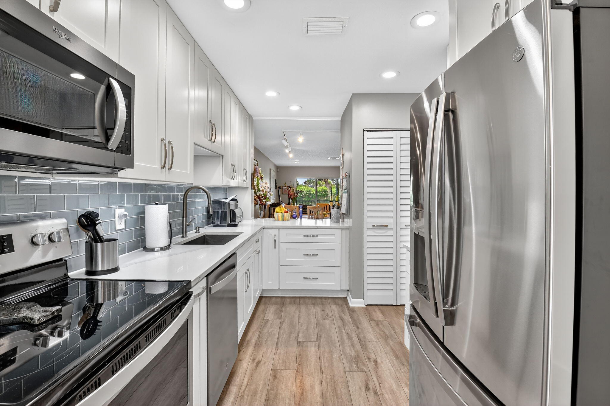 13 Southport Lane, Unit F Boynton Beach, FL 33436 - Photo 11 of 84 Kitchen