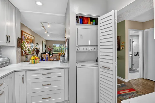 $5,000 | 13 Southport Lane, Unit F, Boynton Beach, FL 33436