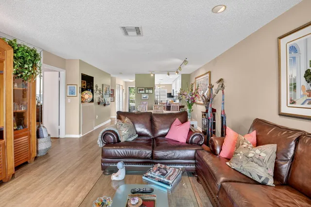 $5,000 | 13 Southport Lane, Unit F, Boynton Beach, FL 33436