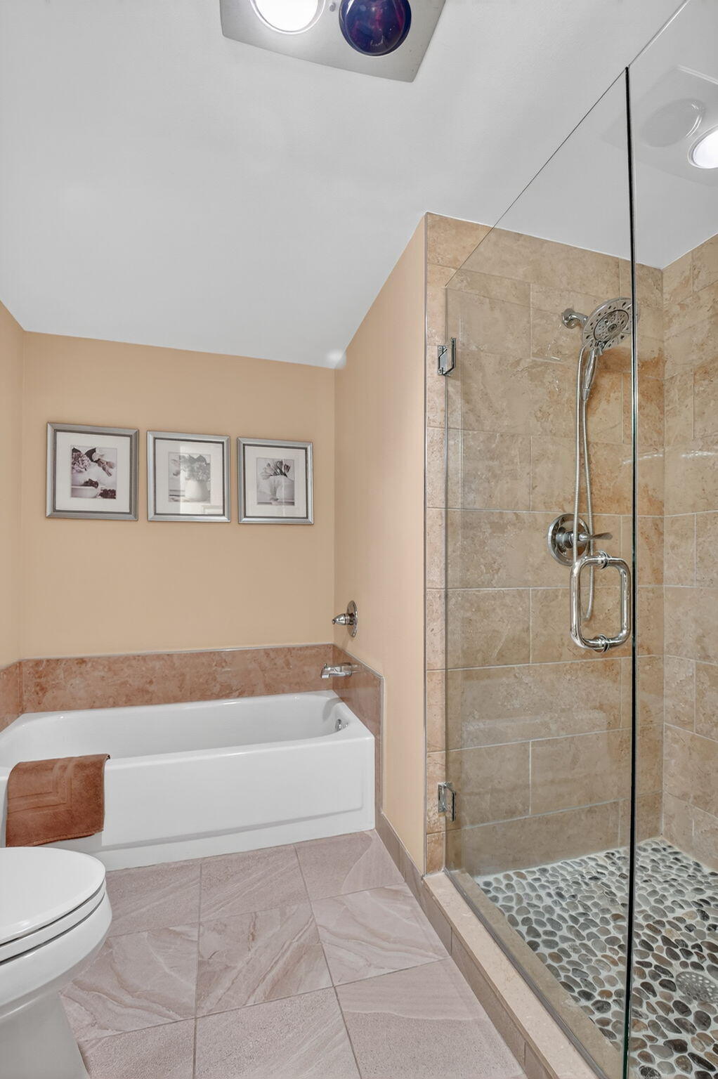 13 Southport Lane, Unit F Boynton Beach, FL 33436 - Photo 34 of 84 Primary Bathroom