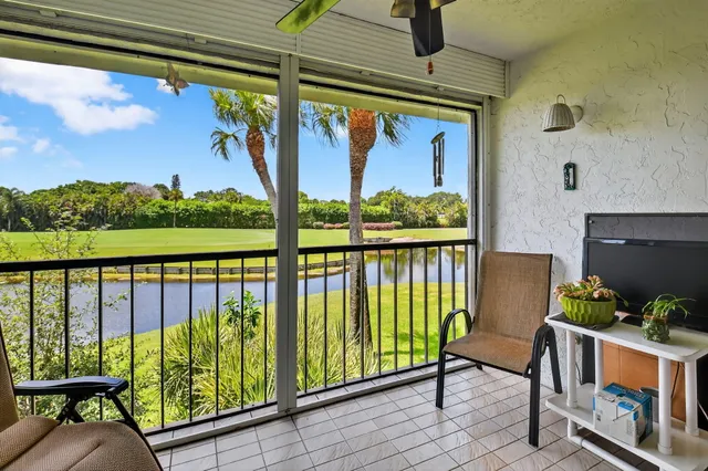 $5,000 | 13 Southport Lane, Unit F, Boynton Beach, FL 33436