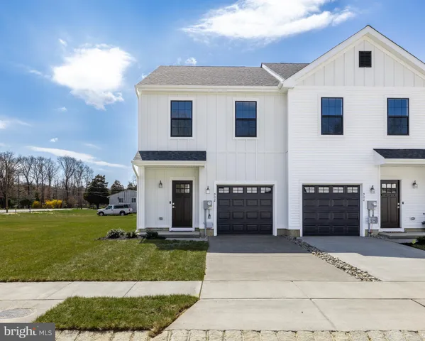 $2,799 | 385 North Tuckahoe Road, Unit 964, Williamstown, NJ 08094