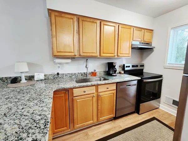 $125,000 | 4557 Westbrook Drive, Unit 31, Jackson, MI 49201