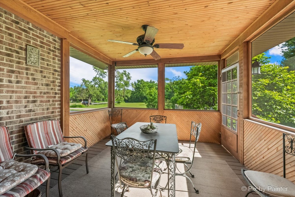 4N260 Walter Road Addison, IL 60101 - Photo 8 of 53