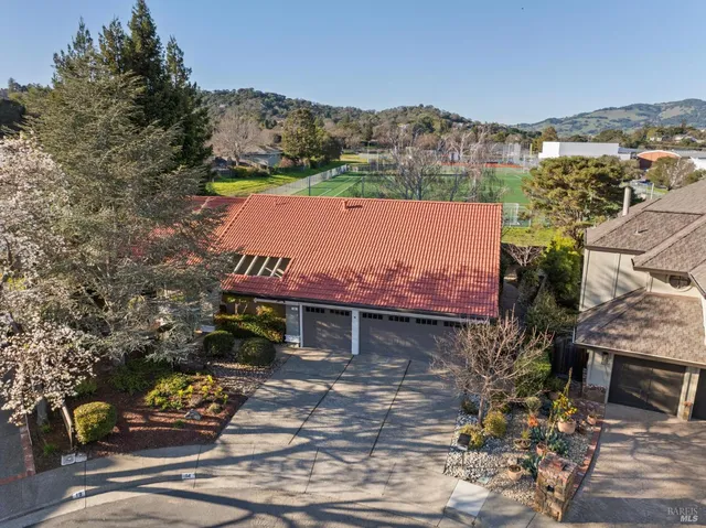 $1,195,000 | 14 Jefferson Court, Novato, CA 94947