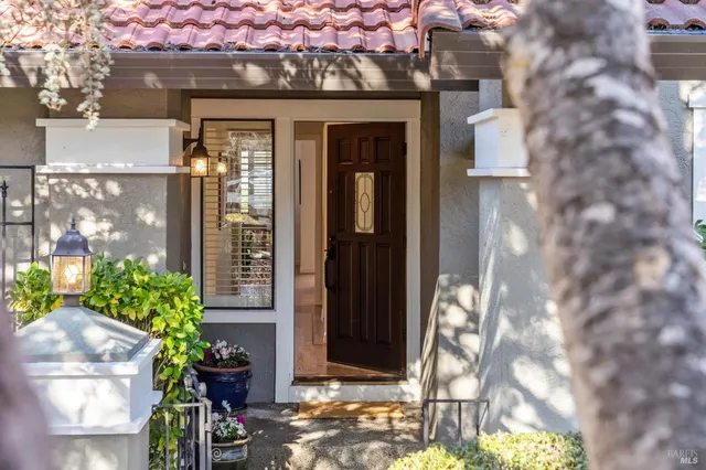 $1,195,000 | 14 Jefferson Court, Novato, CA 94947