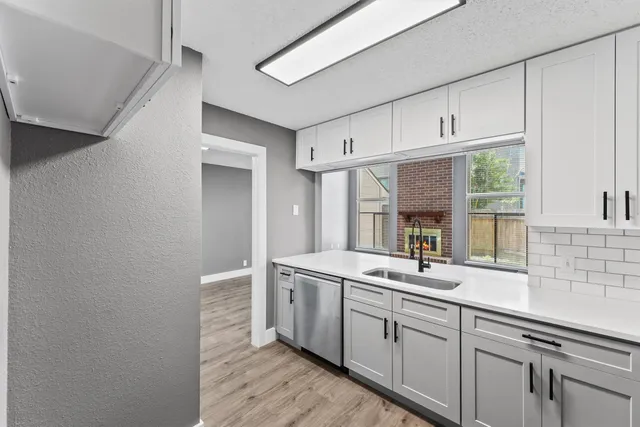 $199,000 | 2831 Panagard Drive, Unit 39, Houston, TX 77082