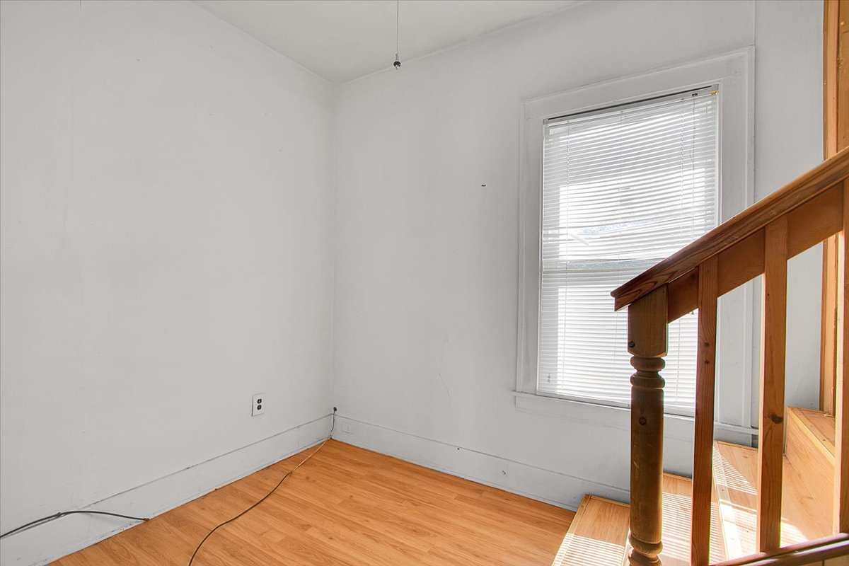 321 West 114th Street Chicago, IL 60628 - Photo 7 of 30