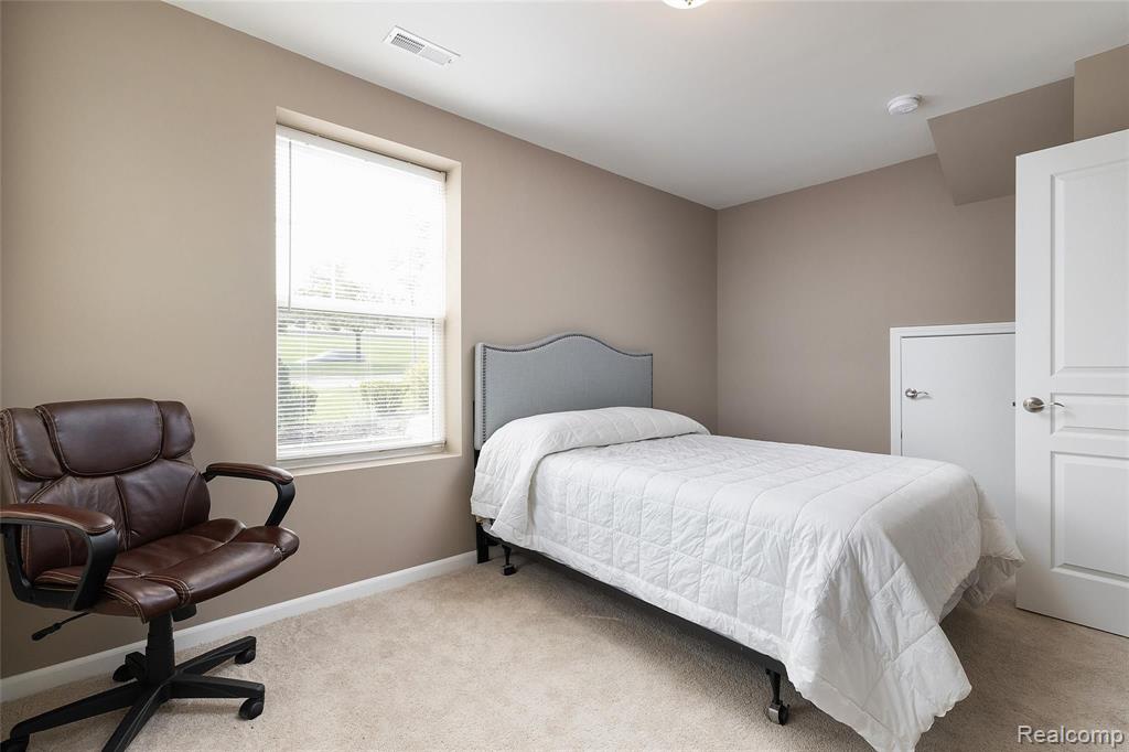 979 Barclay Circle, Unit 58 Rochester, MI 48307 - Photo 23 of 30