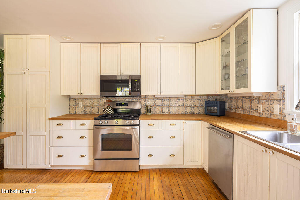 3 Tyringham Road Monterey, MA 01245 - Photo 8 of 43 Kitchen