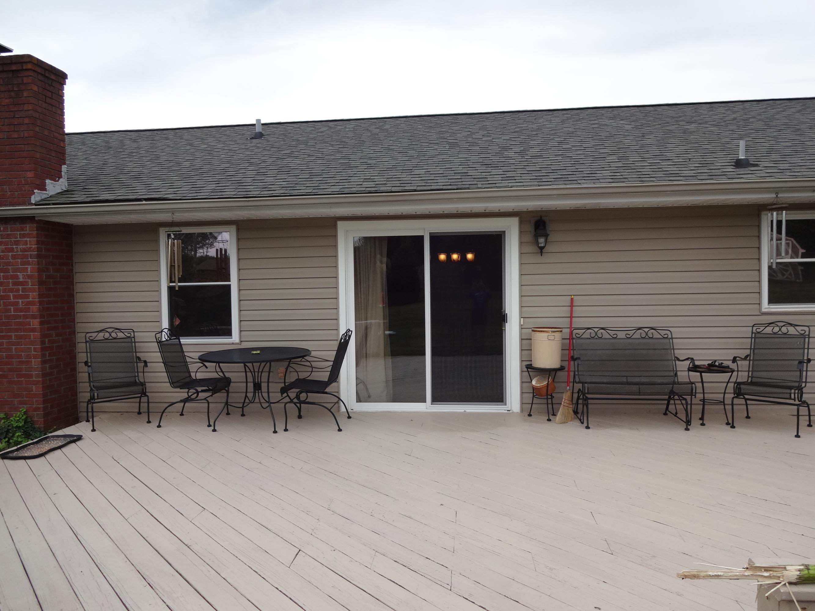 7712 Norwich Road, Unit 18 Powell, TN 37849 - Photo 21 of 34 Deck w/new sliding glass doors