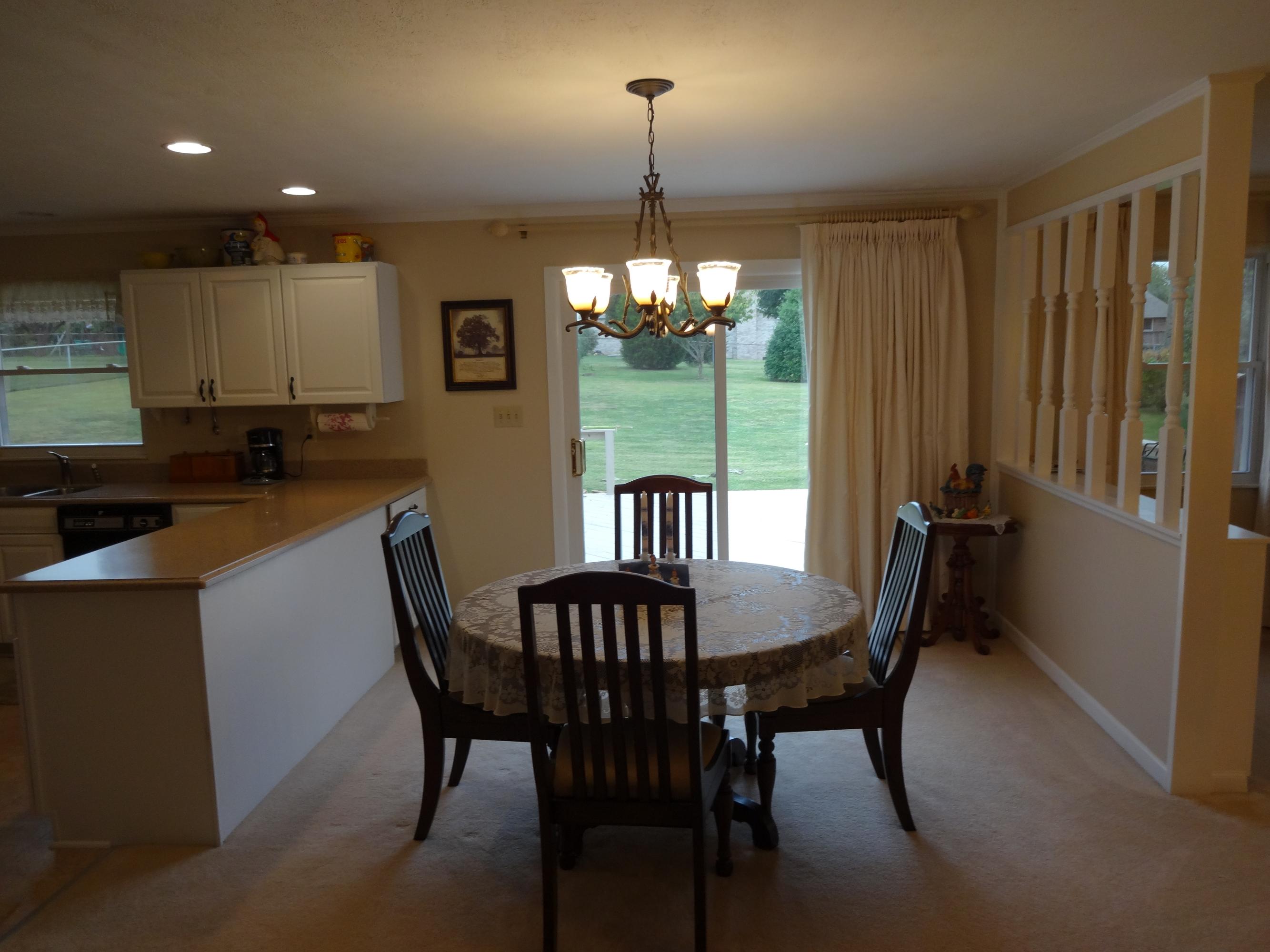 7712 Norwich Road, Unit 18 Powell, TN 37849 - Photo 4 of 34 Open Dining area