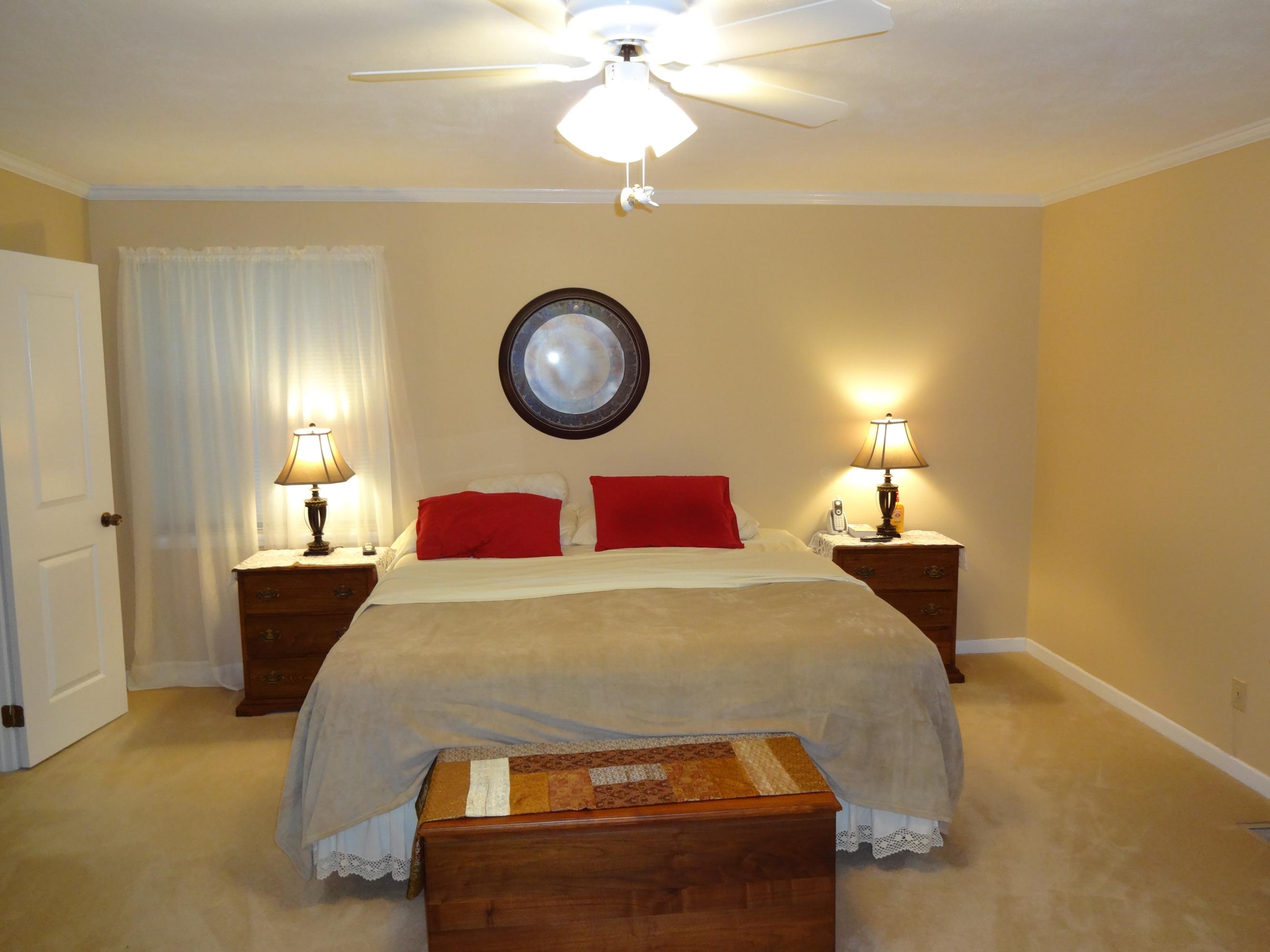 7712 Norwich Road, Unit 18 Powell, TN 37849 - Photo 9 of 34 Master bedroom