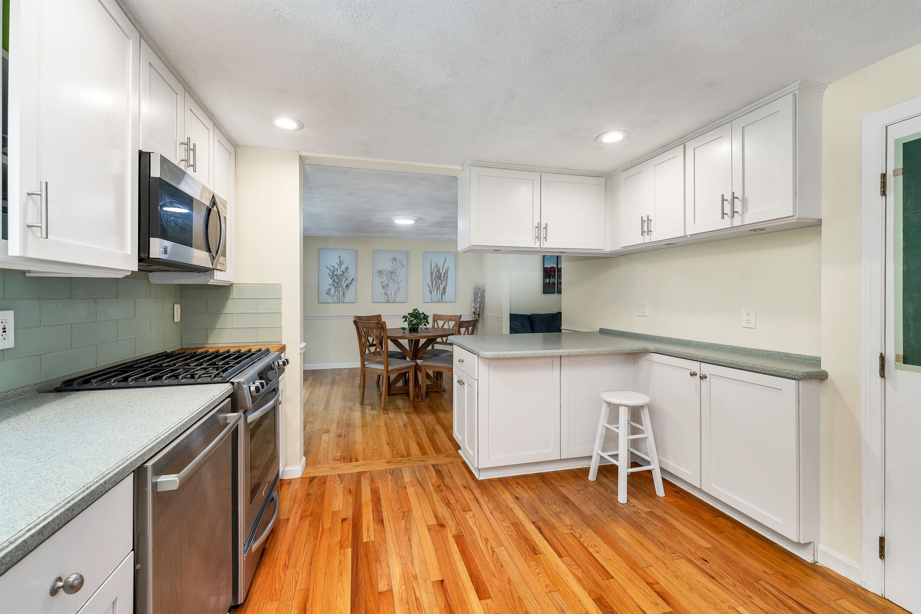 26 Beaver Dam Road South Berwick, ME 03908 - Photo 3 of 40 Gallery Image 3