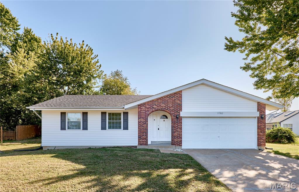 11742 Branridge Road Florissant, MO 63033 - Photo 1 of 25 Gallery Image 1