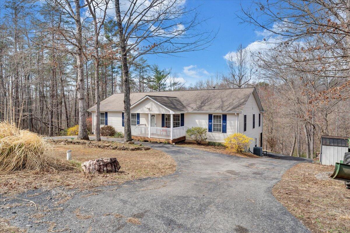 1689 Carroll Road Goodview, VA 24095 - Photo 54 of 85 54-MIB05853