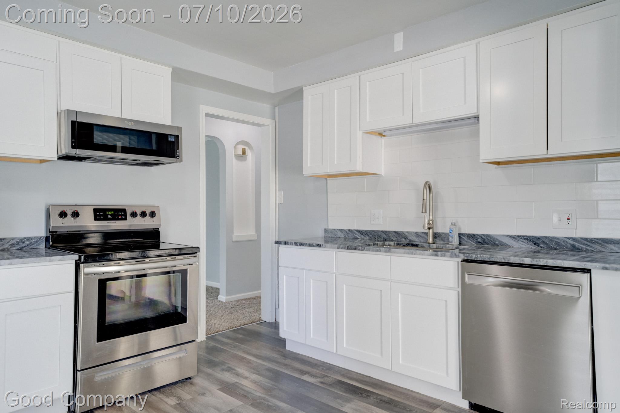 3689 Phillips Avenue Berkley, MI 48072 - Photo 18 of 51 3689 Phillips Ave.-14.jpg