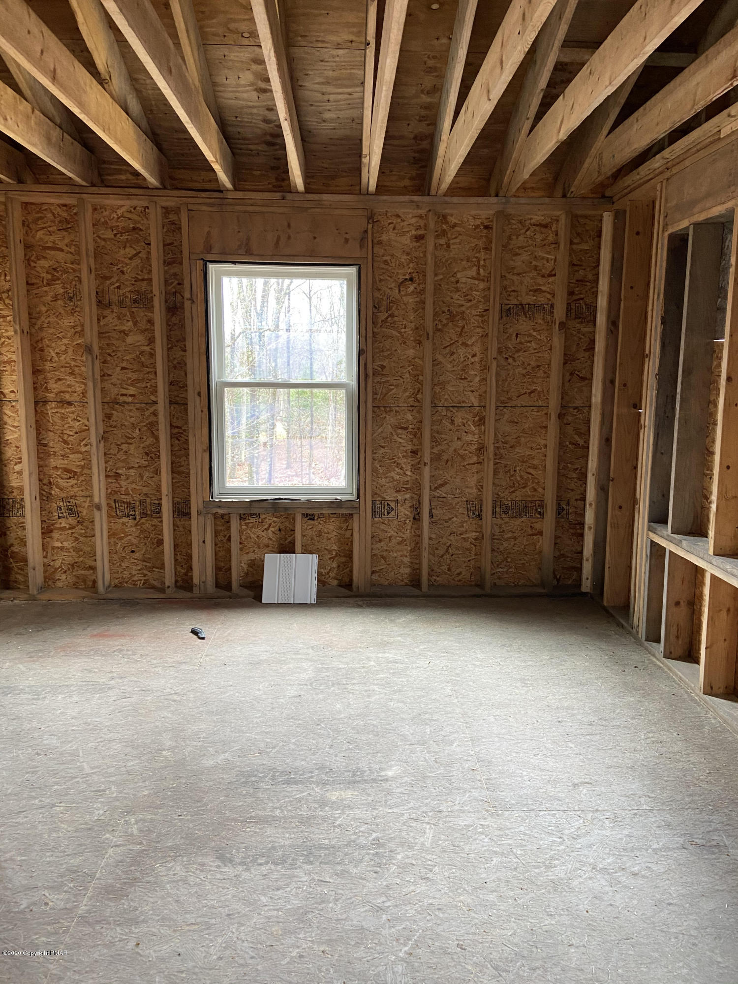108 Oak Road Canadensis, PA 18325 - Photo 11 of 21 Master Bedroom