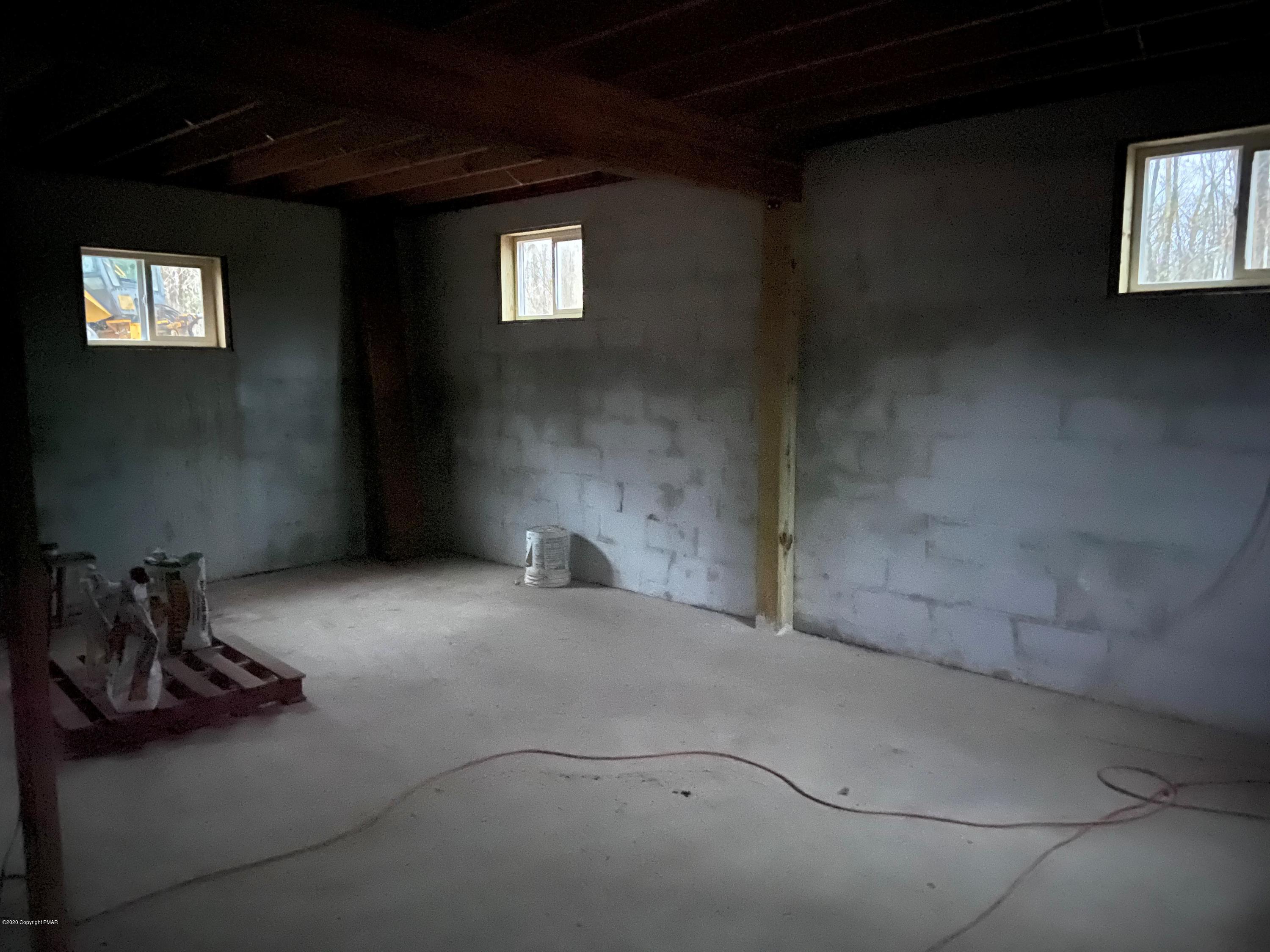 108 Oak Road Canadensis, PA 18325 - Photo 20 of 21 Walkout Basement view 2