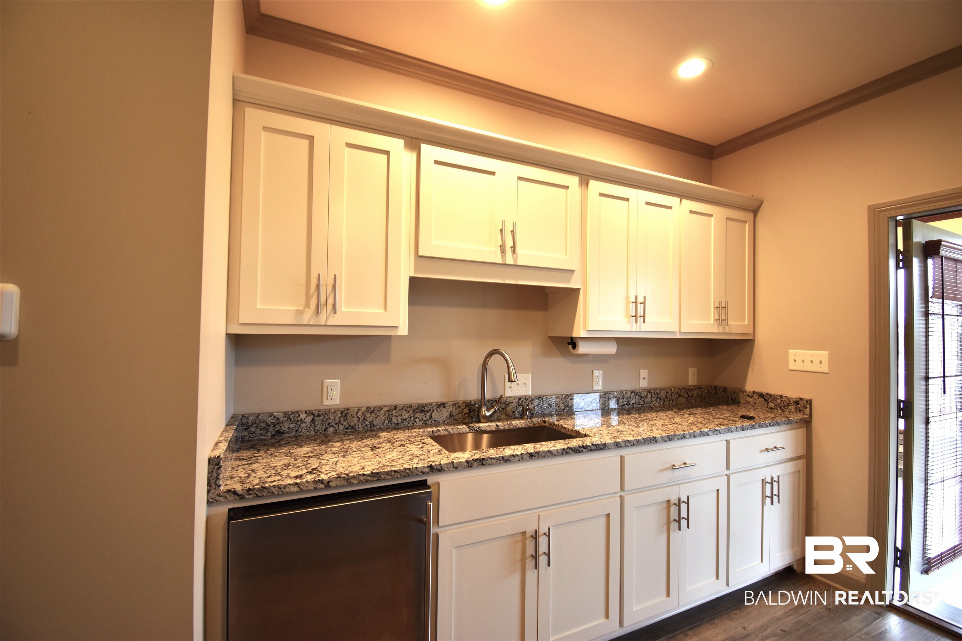 484 Portofino Loop Foley, AL 36535 - Photo 13 of 33 Kitchenette
