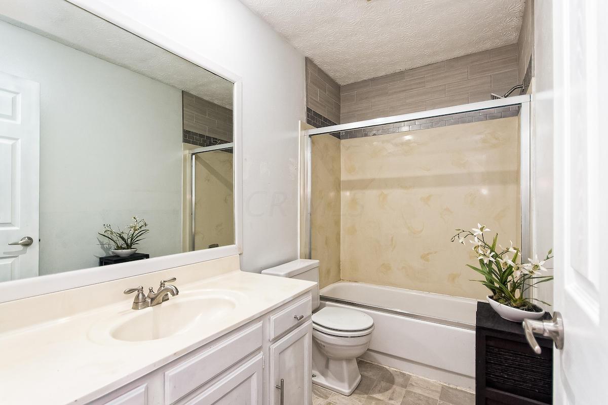 419 Fenway Road, Unit A Columbus, OH 43214 - Photo 25 of 35 Gallery Image 25