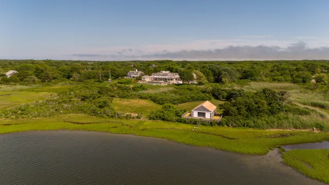 $33,000,000 | 256 Polpis Road, Nantucket, MA 02554
