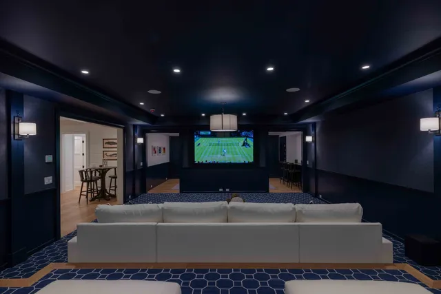 $33,000,000 | 256 Polpis Road, Nantucket, MA 02554