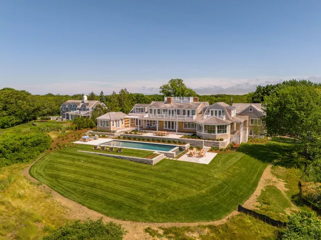 $33,000,000 | 256 Polpis Road, Nantucket, MA 02554