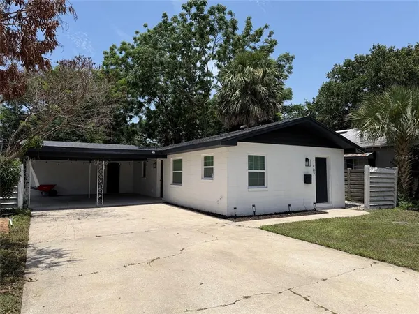 $2,095 | 1407 Park Lake Street, Orlando, FL 32803