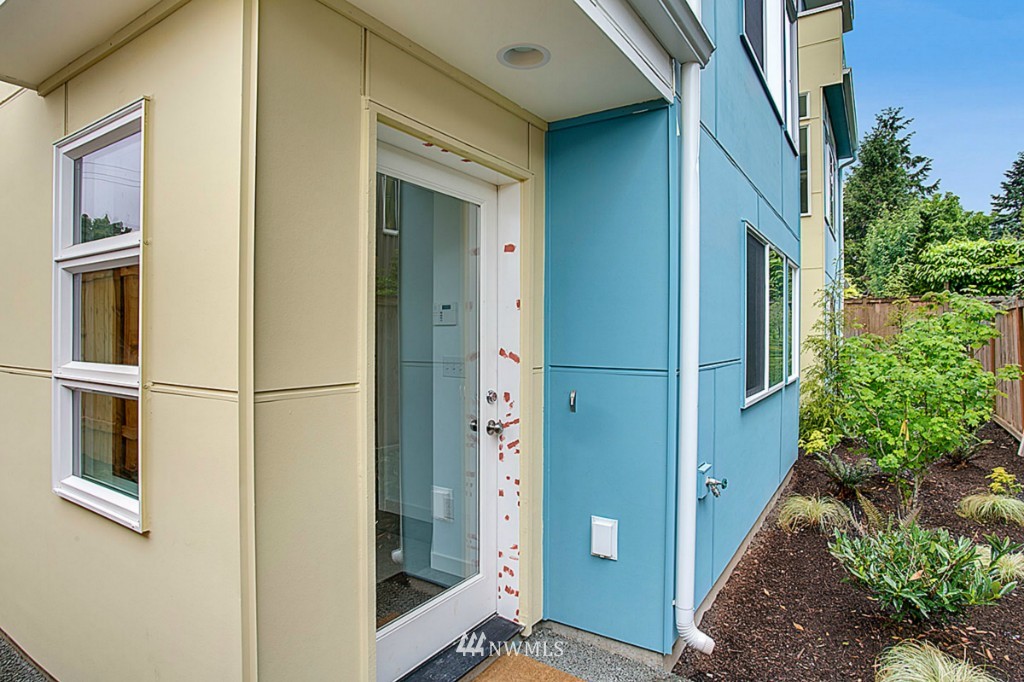 940 North 97th Street Seattle, WA 98103 - Photo 14 of 15 Gallery Image 14