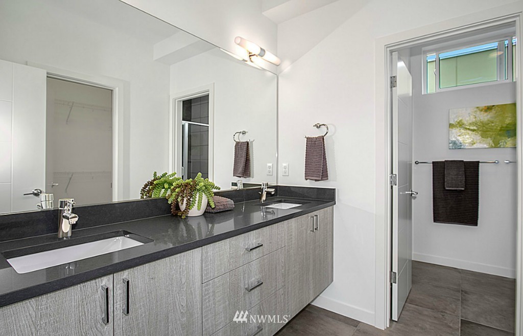 940 North 97th Street Seattle, WA 98103 - Photo 8 of 15 Gallery Image 8