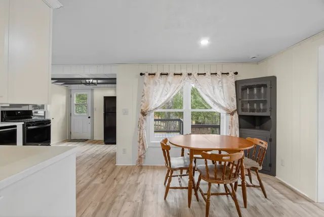 $540,000 | 290 Kings Highway, New Durham, NH 03855