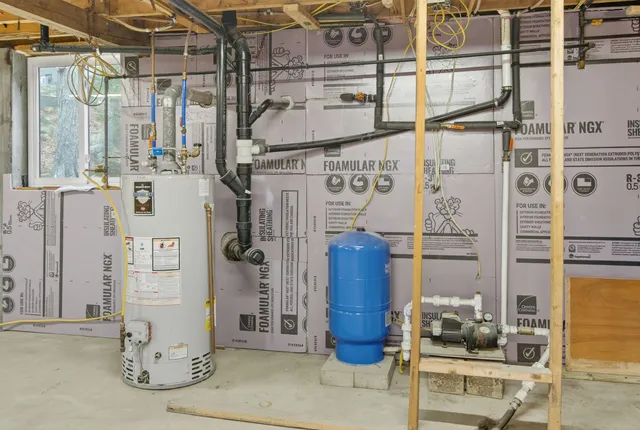 $540,000 | 290 Kings Highway, New Durham, NH 03855