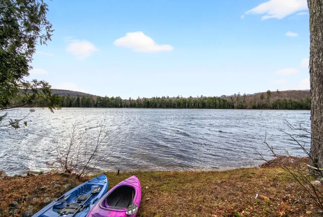 $540,000 | 290 Kings Highway, New Durham, NH 03855