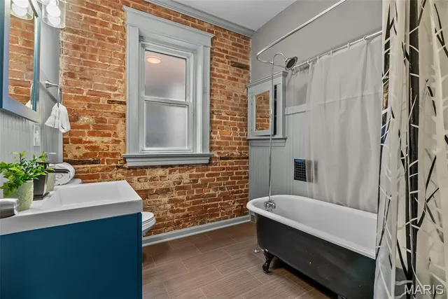 $259,900 | 5918 Southwest Avenue, St. Louis, MO 63139