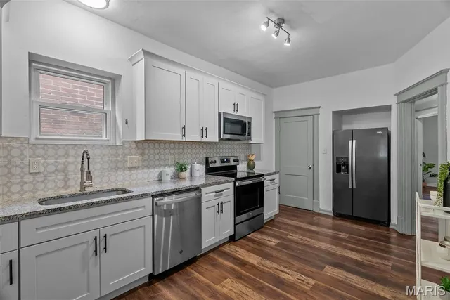 $259,900 | 5918 Southwest Avenue, St. Louis, MO 63139