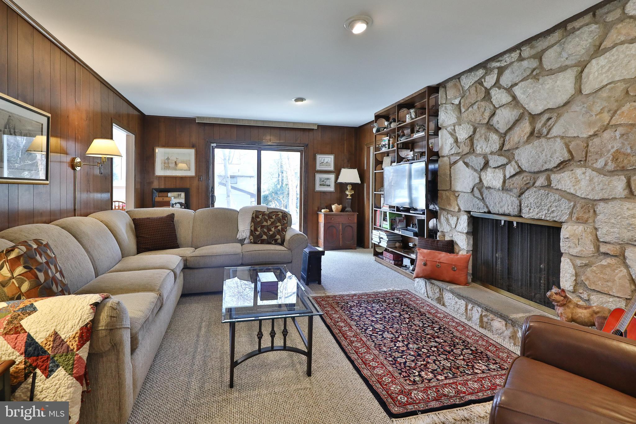 1495 Autumn Road Jenkintown, PA 19046 - Photo 17 of 34 Family Room