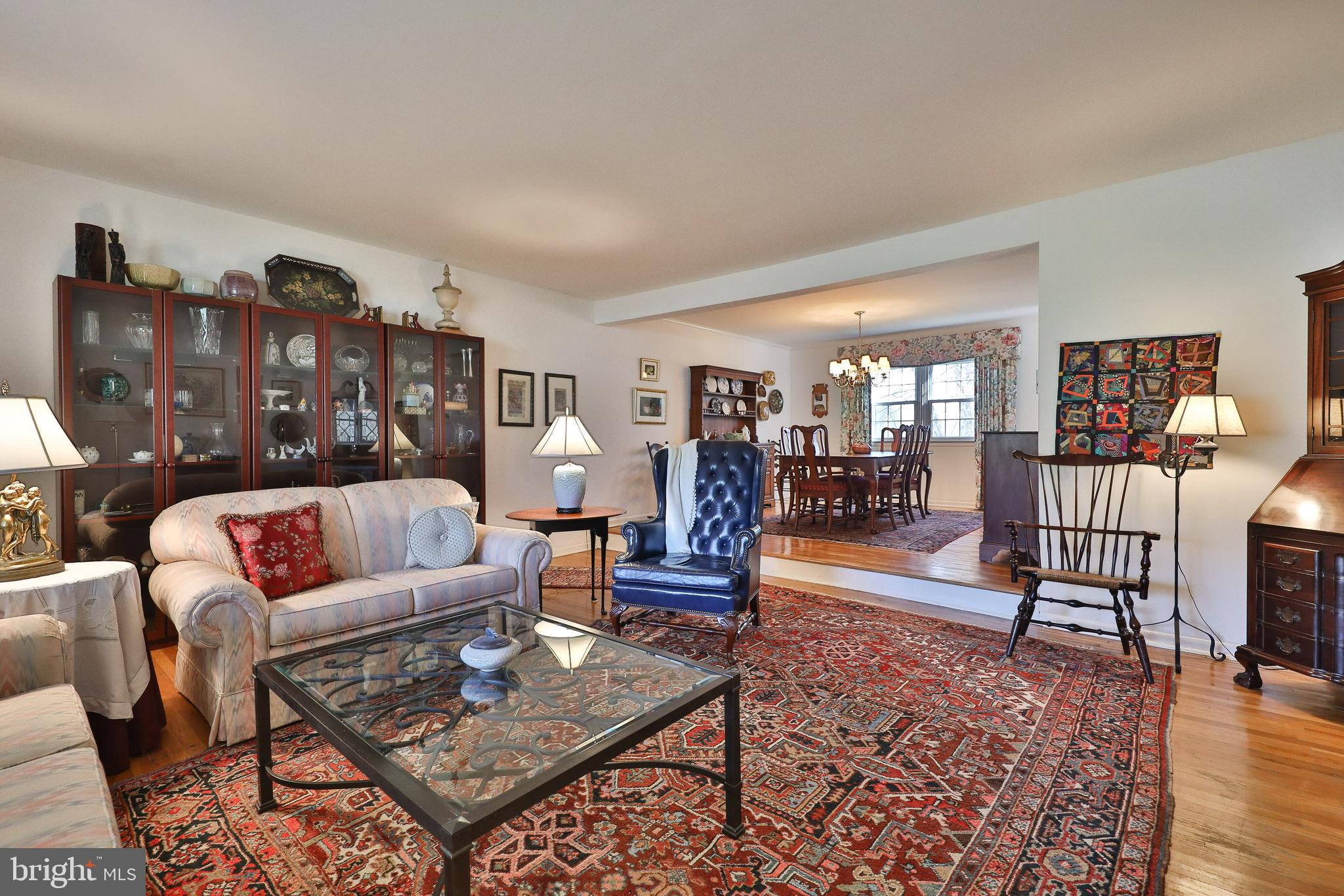 1495 Autumn Road Jenkintown, PA 19046 - Photo 10 of 34 Living Room