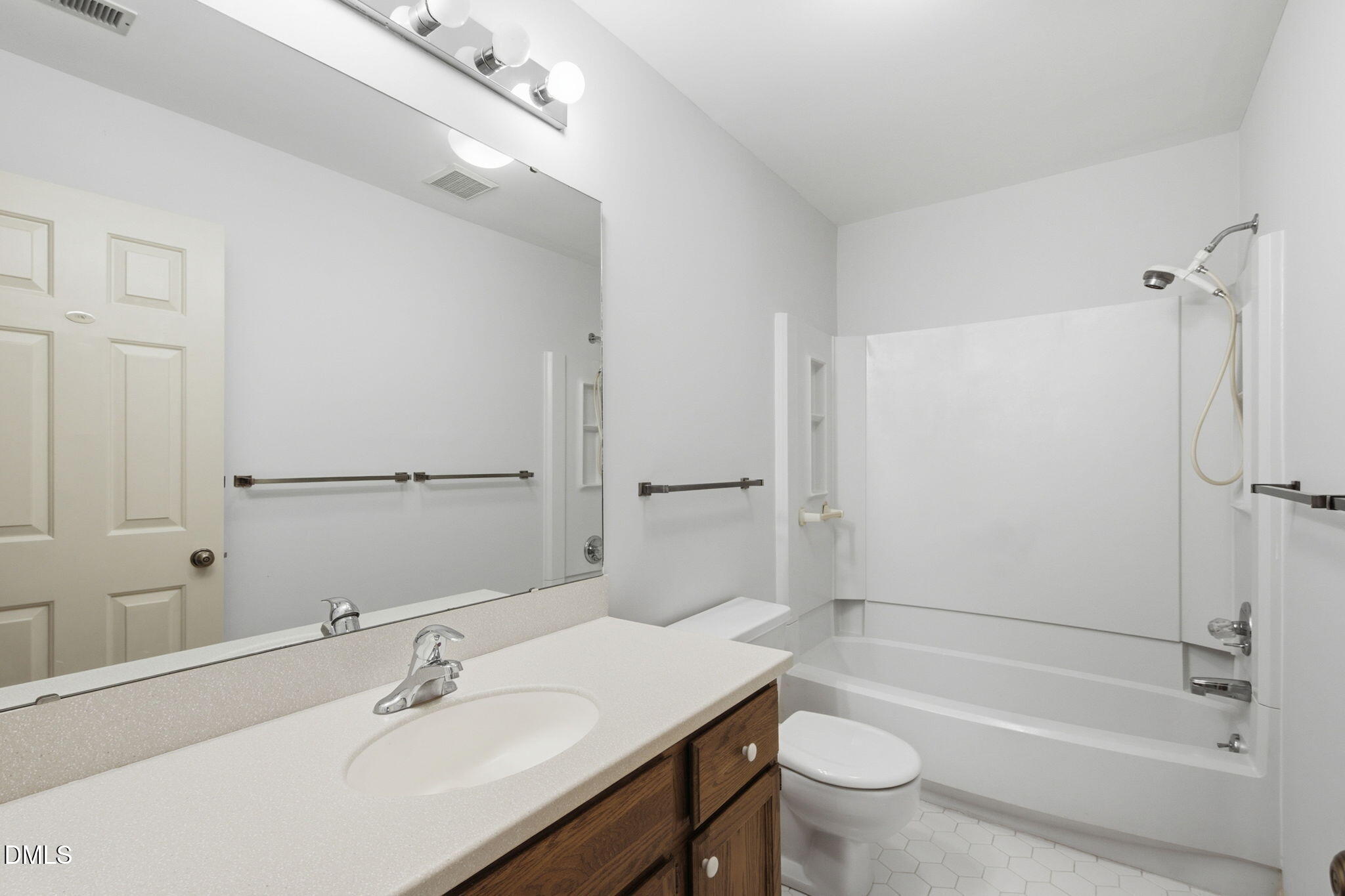 1501 Ferncliff Circle Raleigh, NC 27609 - Photo 16 of 36 16-web-or-mls-1501 Ferncliff Cir-2615