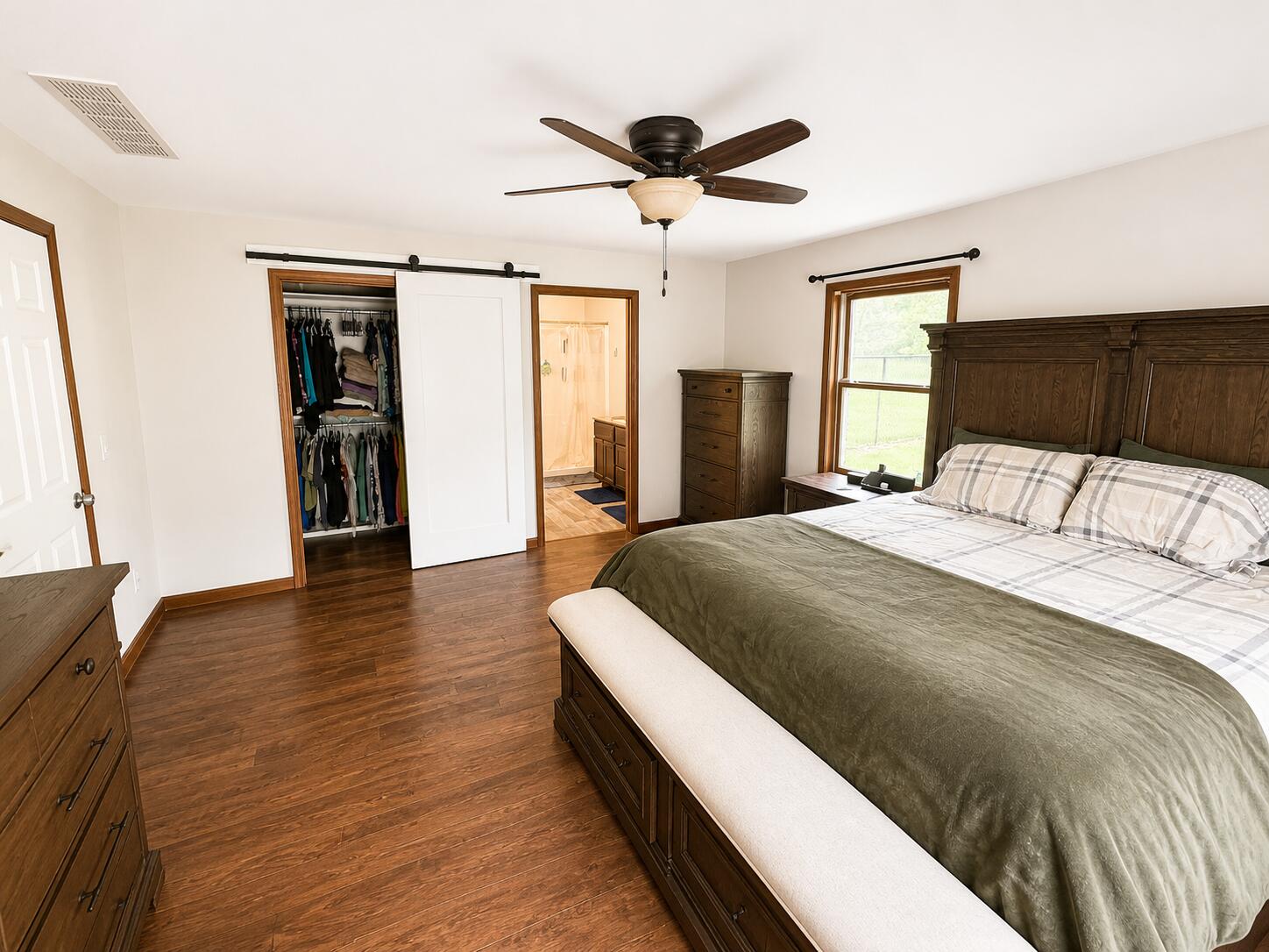 3354 Boone Grove Road Valparaiso, IN 46385 - Photo 11 of 38 1448x1086