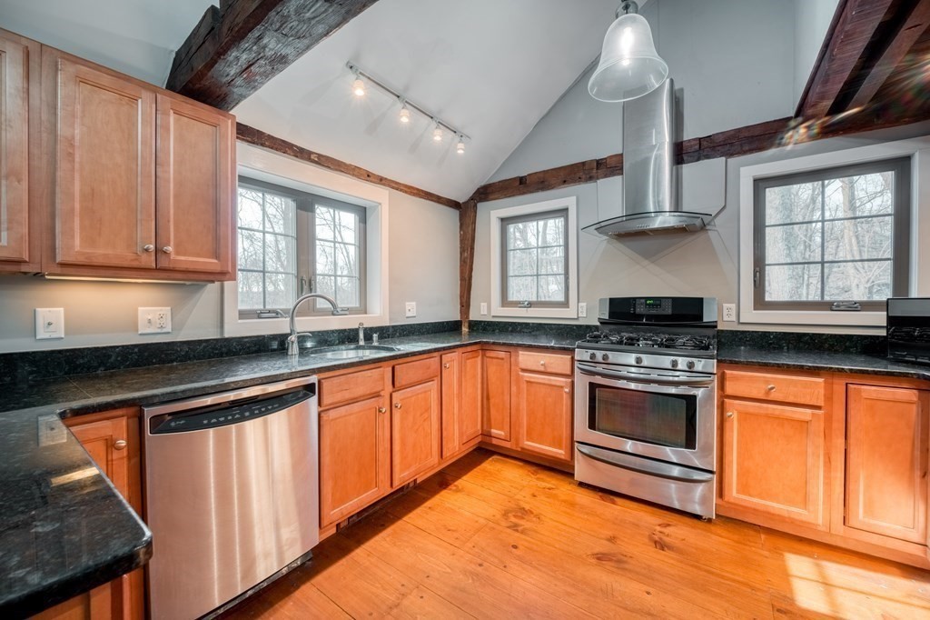 43 Mill Road North Andover, MA 01845 - Photo 6 of 38