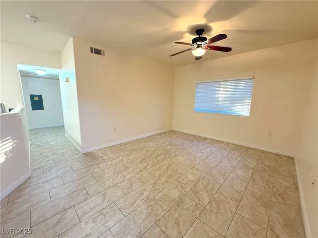 $1,400 | 3400 Cabana Drive, Unit 1054, Las Vegas, NV 89122